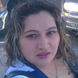 Meet your Posher, Claudia